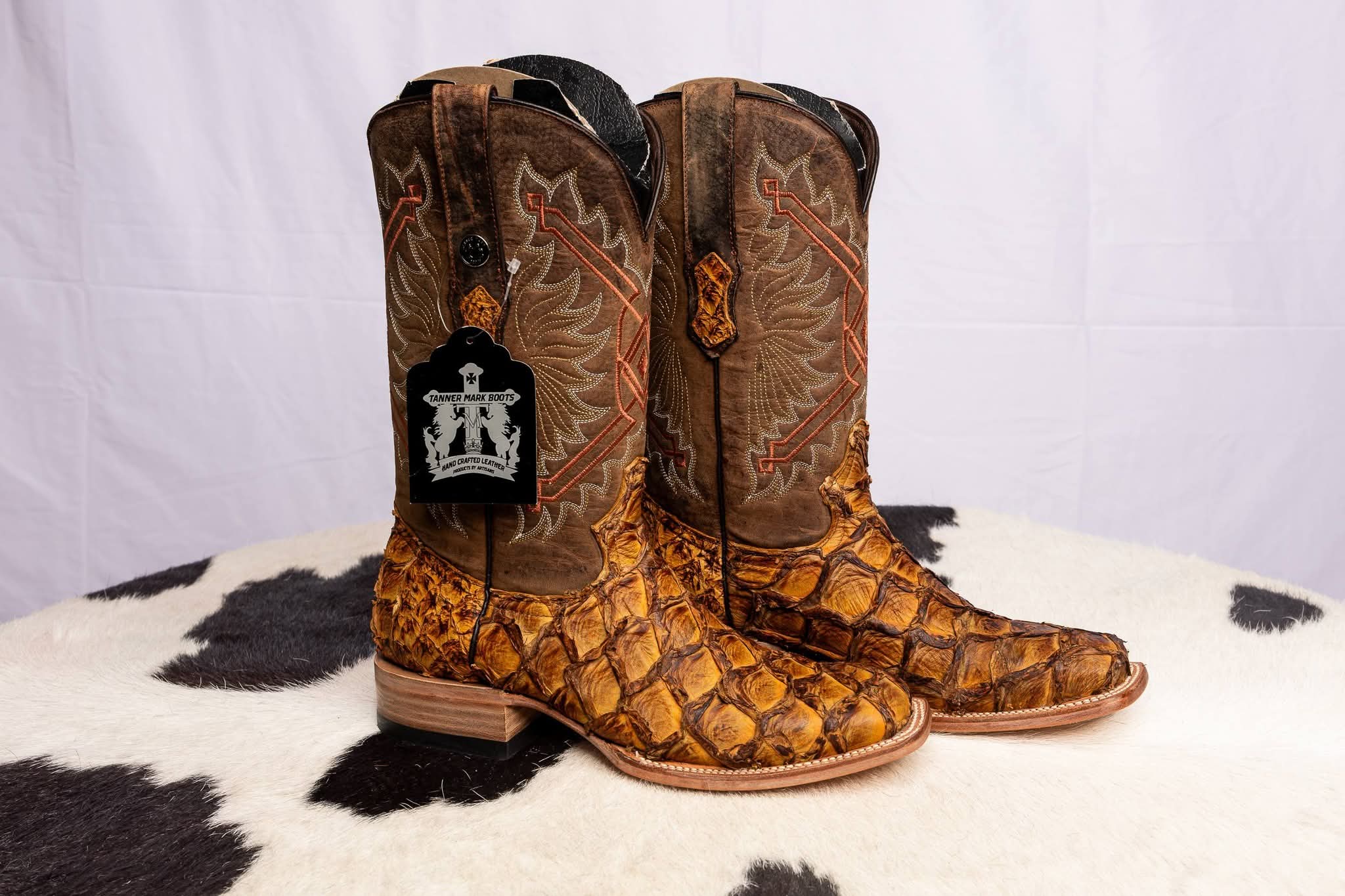 MEN'S EXOTIC GENUINE FISH BOOTS T8019 (Brandy)