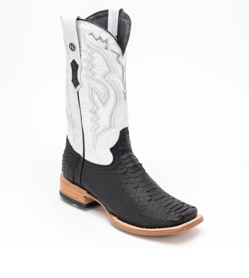 PHYTON EXOTIC  BLACK MATTE   EE  WIDE TM8121