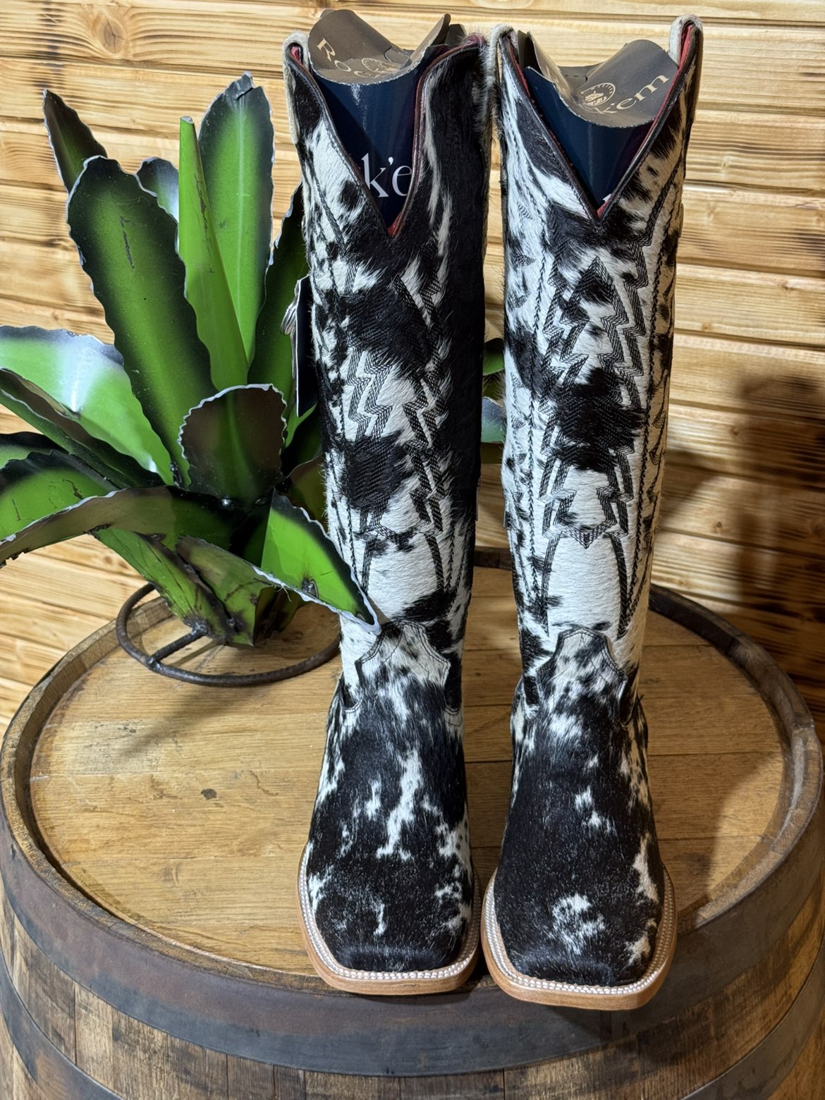 Carmina Cowhide Tall black/white Square Toe