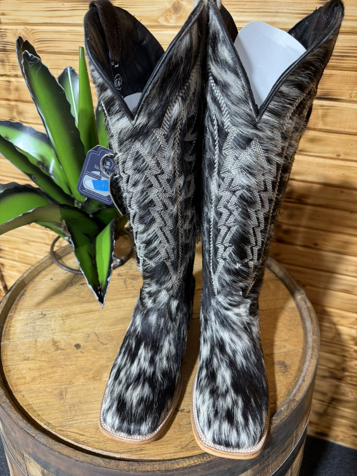 Carmina Cowhide Tall White/Black/Brown Square Toe