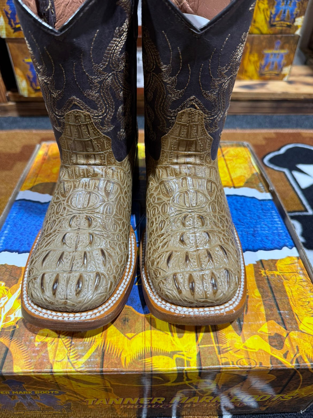 DECKER KIDS CAIMAN HORNBACK PRINT BOOTS